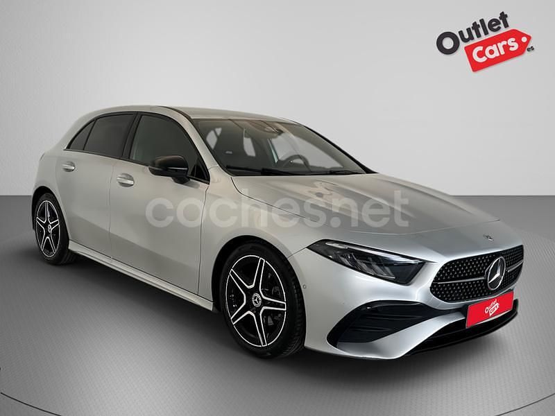 Gris / plata Usado 2023 Mercedes A200 Berlina | 29.990 € (Buen precio) - Imagen 1/4