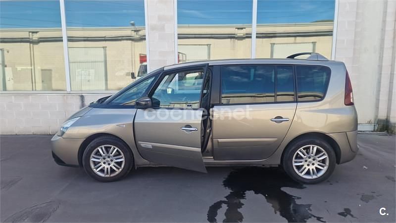 Usado Renault Espace Initiale 175 CV (128 kW) 2013 Beige Monovolumen