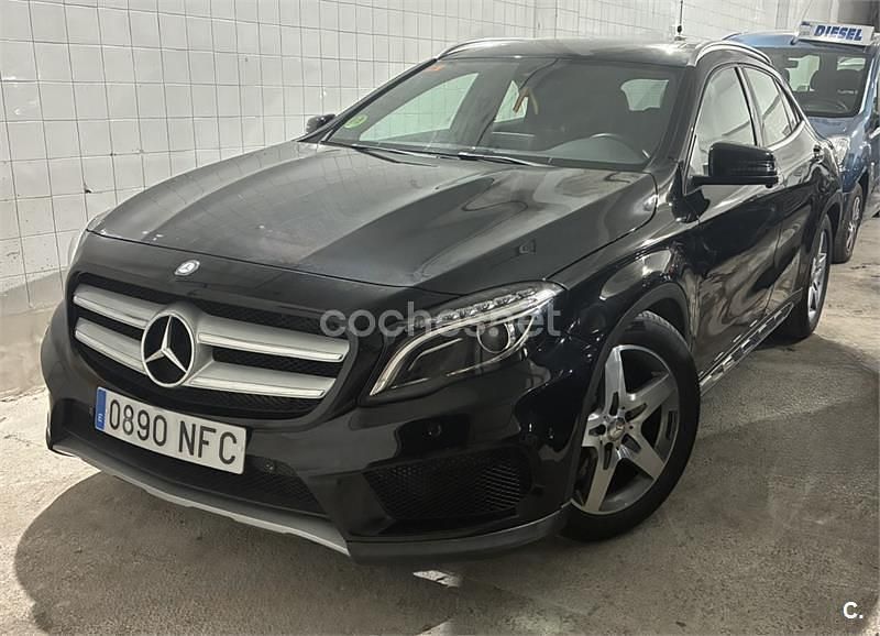 Negro Usado 2016 Mercedes GLA220 AMG line SUV | 19.200 € (Precio justo) - Imagen 1/1