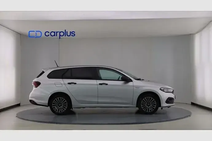 Usado Fiat Tipo City Life 131 CV (96 kW) 2022 Gris Familiar