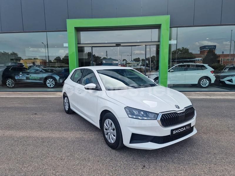 Blanco Usado 2022 Skoda Fabia Active Berlina | 13.500 € (Precio justo) - Imagen 1/4