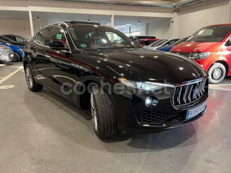 Negro Usado 2019 Maserati Levante SUV | 48.900 € (Precio justo) - Imagen 1/4