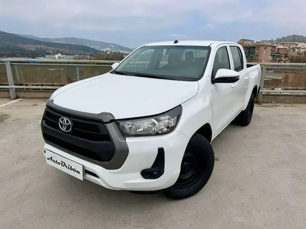 Usado Toyota HiLux 150 CV (110 kW) 2022 Blanco Pickup/Camioneta
