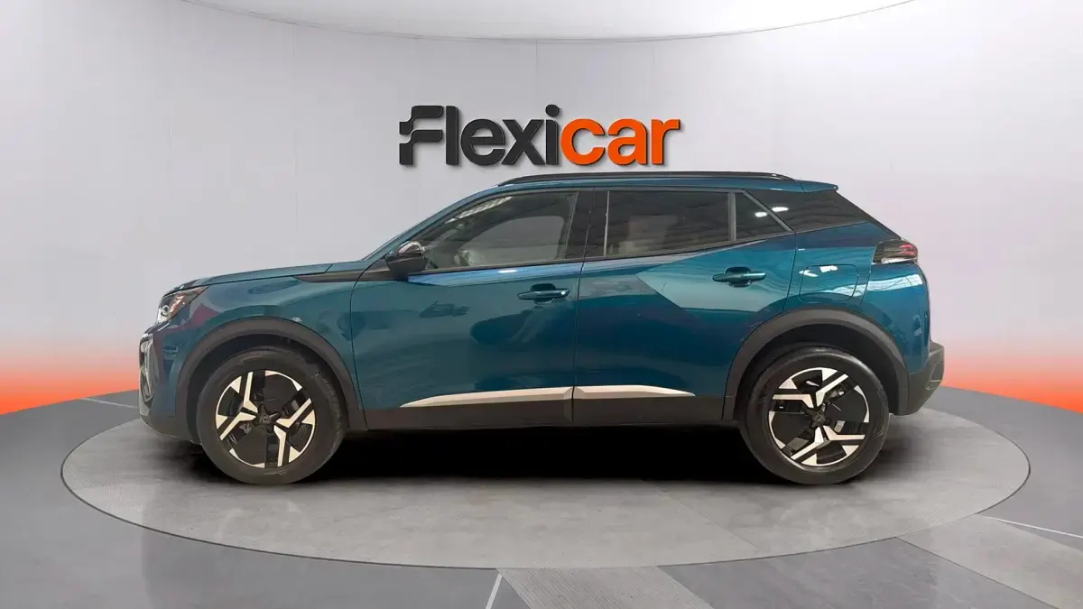 Usado Peugeot 2008 Allure 101 CV (74 kW) 2025 Azul SUV