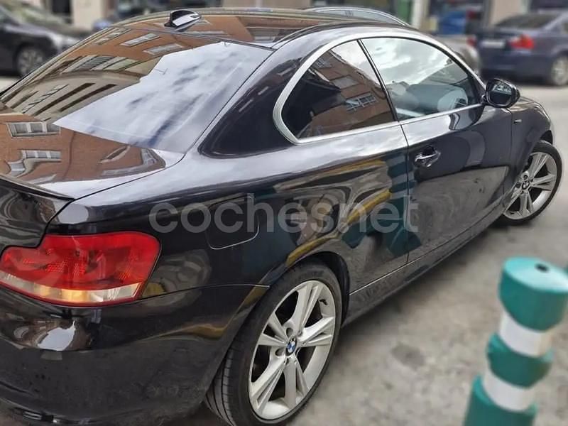 Usado BMW 118 Coupé 143 CV (105 kW) 2012 Negro Coupe