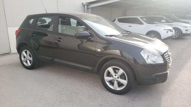 Usado Nissan Qashqai Tekna 140 CV (102 kW) 2007 Negro SUV