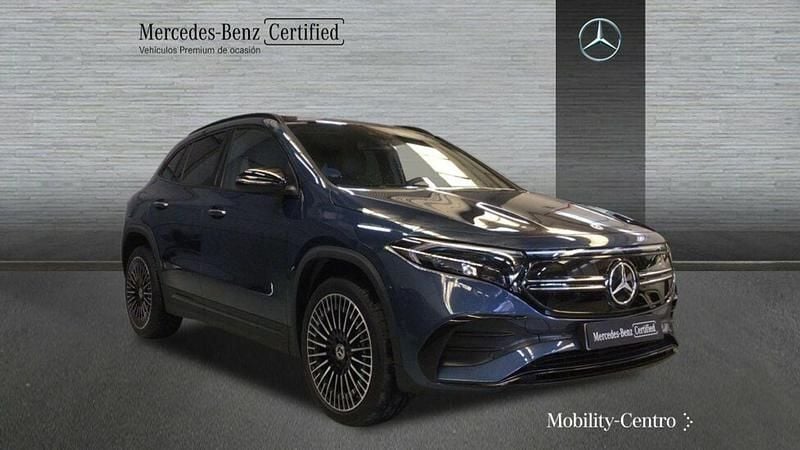 Usado Mercedes EQA250+ AMG line 139 kW (190 CV) 2023 Denim blue  metallic paint SUV