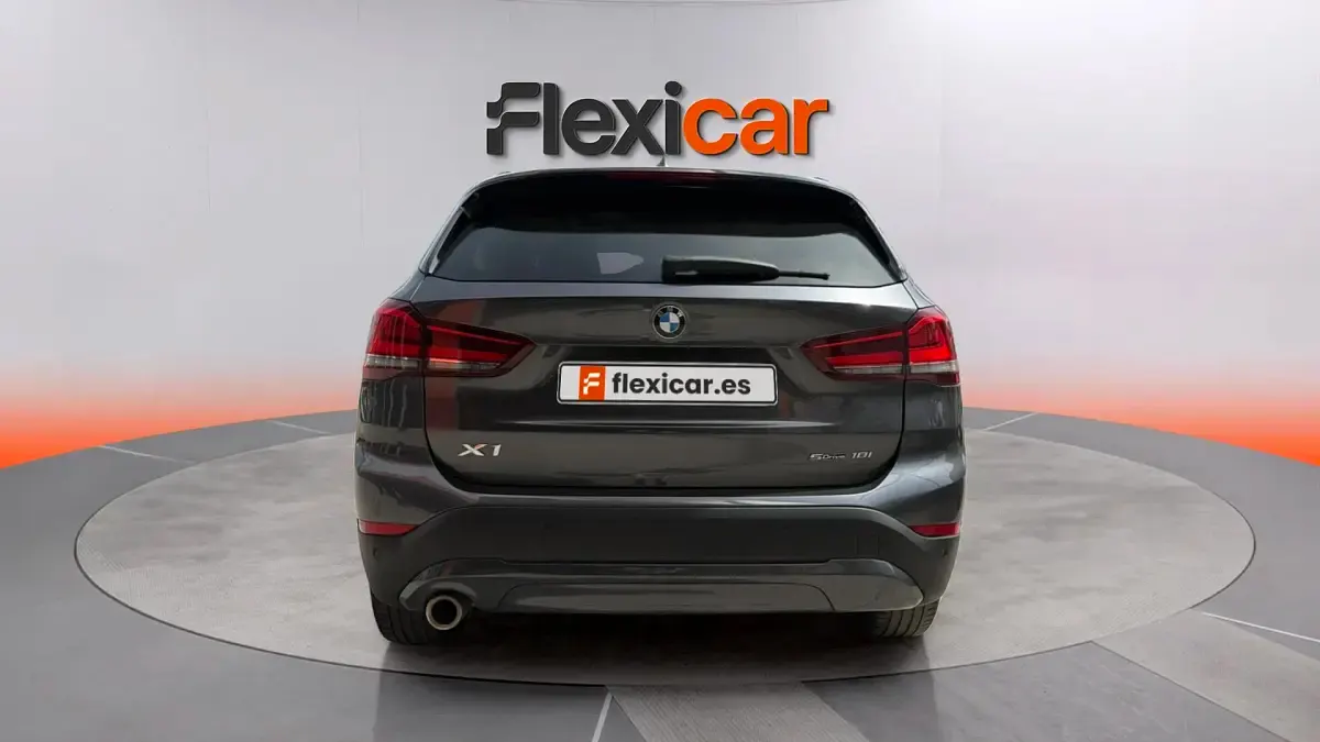 Usado BMW X1 192 CV (141 kW) 2021 Gris SUV