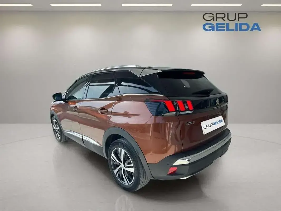 Usado Peugeot 3008 GT-line 129 CV (94 kW) 2018 Marrón SUV