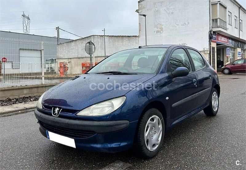 Azul Usado 2004 Peugeot 206 Berlina | 2400 € (Precio justo) - Imagen 1/4