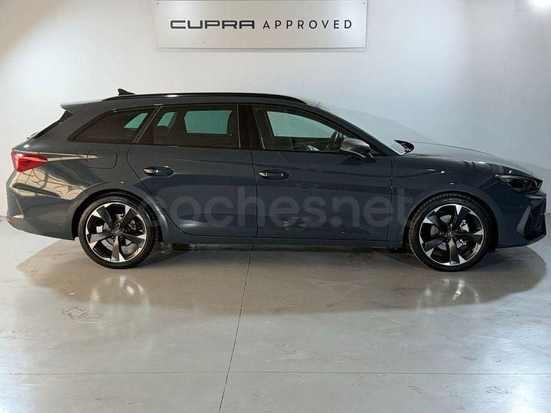 Usado Cupra Leon 150 CV (110 kW) 2025 Azul Familiar