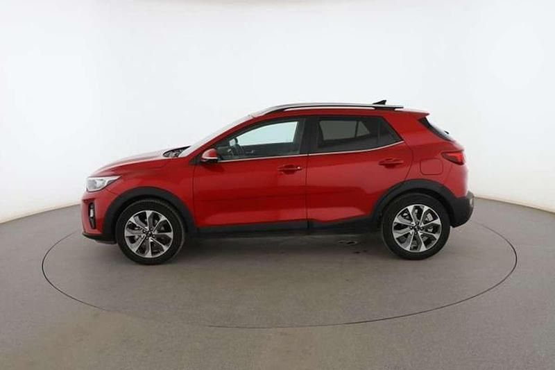 Usado Kia Stonic 121 CV (88 kW) 2019 Rojo SUV