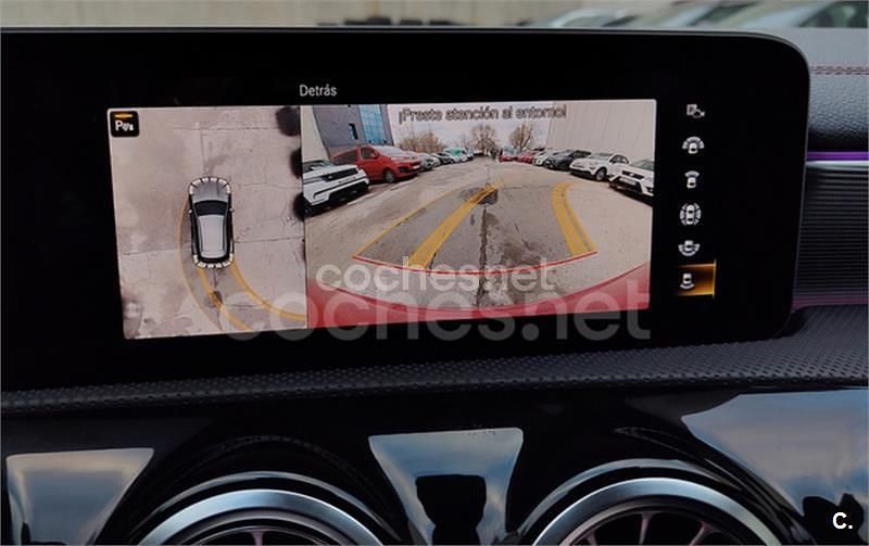 Usado Mercedes CLA200 Shooting Brake 163 CV (119 kW) 2019 Rojo Familiar