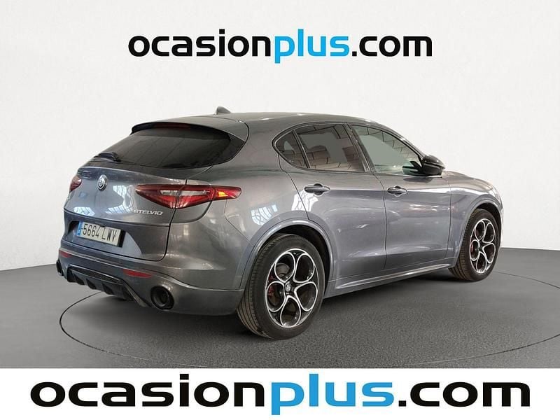 Usado Alfa Romeo Stelvio Veloce 210 CV (154 kW) 2022 Negro SUV