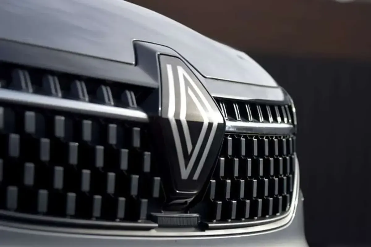 Usado Renault Austral Techno 200 CV (147 kW) 2023 Gris SUV