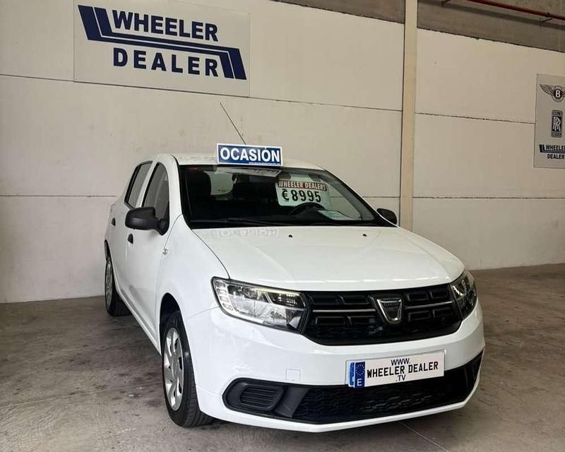 Usado Dacia Sandero Acces 75 CV (55 kW) 2019 Blanco Utilitario