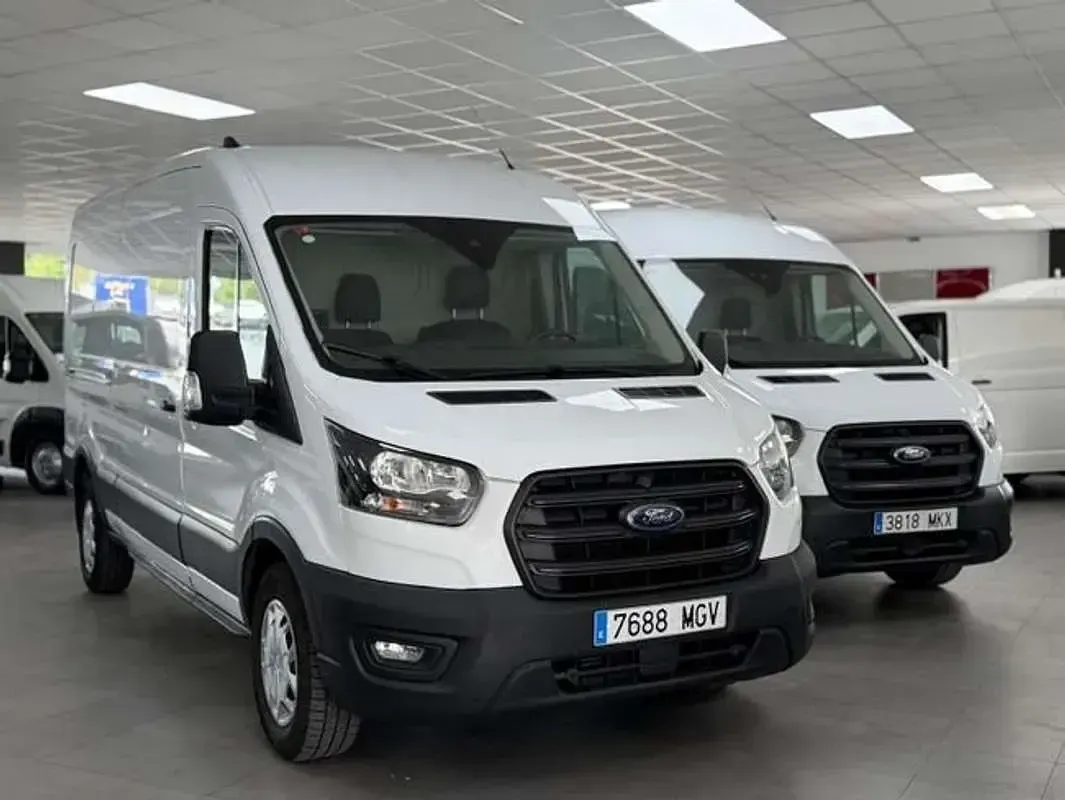 Usado Ford Transit Trend 131 CV (96 kW) 2023 Blanco Van