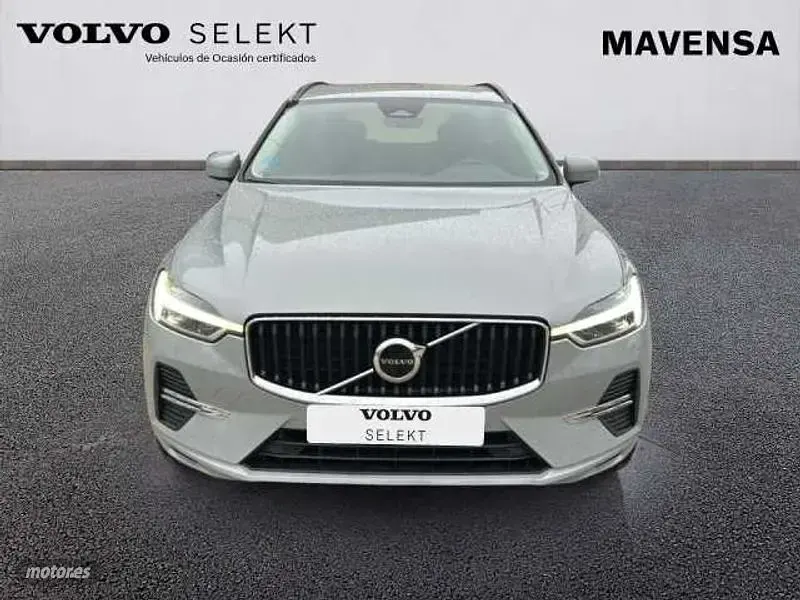 Usado Volvo XC60 Core 2024 Gris SUV