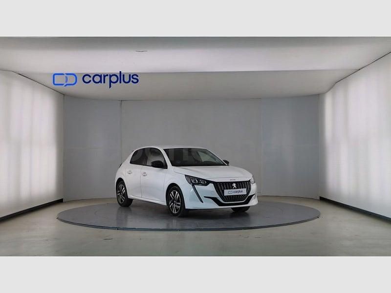 Usado Peugeot 208 Allure 100 CV (73 kW) 2023 Blanco banquise (opaco) Utilitario