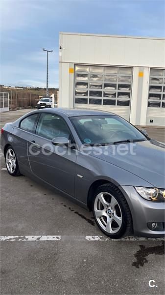 Usado BMW 320 170 HP (125 kW) 2008 Cinzento Coupé