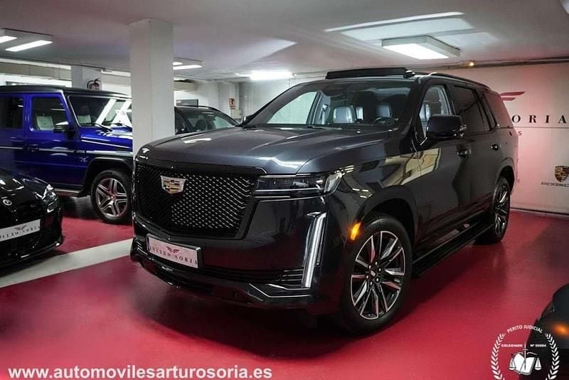Usado Cadillac Escalade 426 CV (313 kW) 2024 Negro SUV