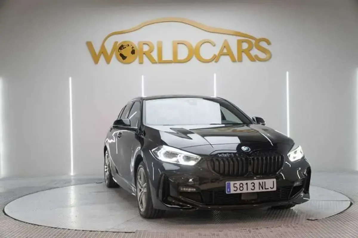 Usado BMW 116 122 CV (89 kW) 2024 Negro Utilitario