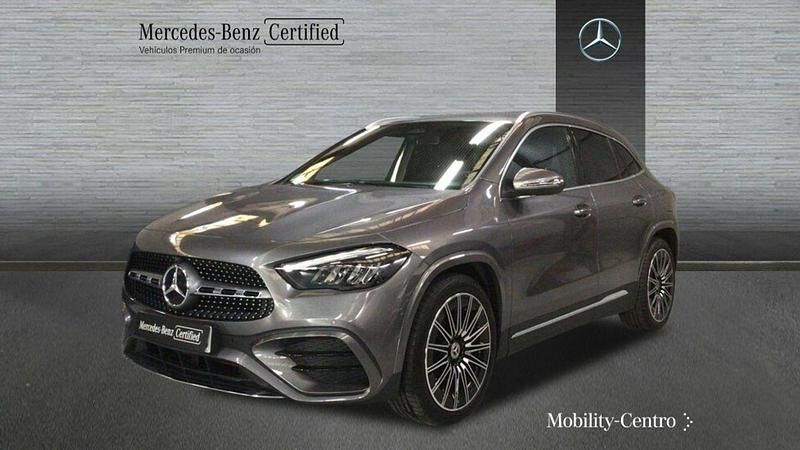 Gris montaña Usado 2024 Mercedes GLA200 AMG line SUV | 44.500 € (Precio justo) - Imagen 1/4