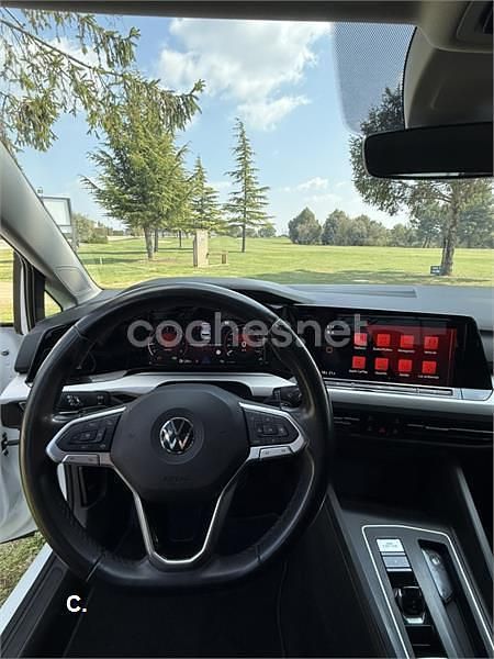 Usado VW Golf VIII Life 150 CV (110 kW) 2020 Blanco Berlina