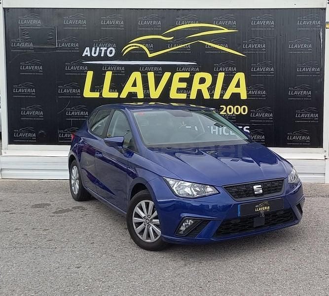 Usado Seat Ibiza Style 95 CV (69 kW) 2020 Azul Utilitario