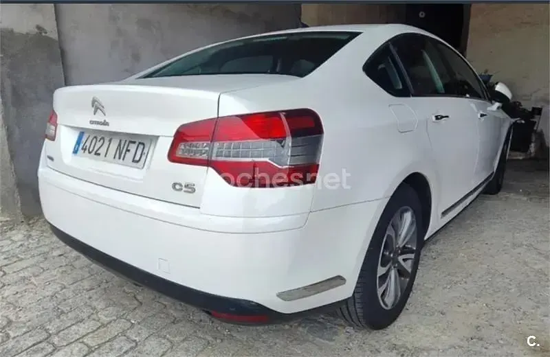 Usado Citroën C5 Feel 150 CV (110 kW) 2015 Blanco Berlina
