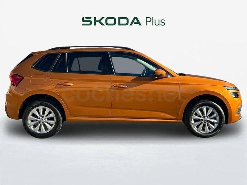Usado Skoda Kamiq Active 110 CV (80 kW) 2022 Naranja SUV