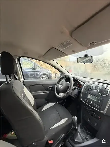 Usado Dacia Sandero Stepway 90 CV (66 kW) 2015 Blanco Berlina