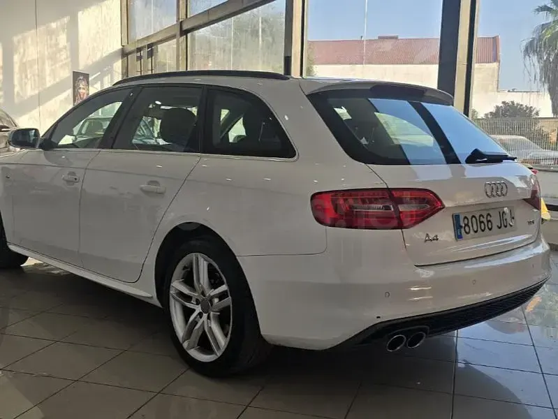 Usado Audi A4 150 CV (110 kW) 2016 Blanco Familiar