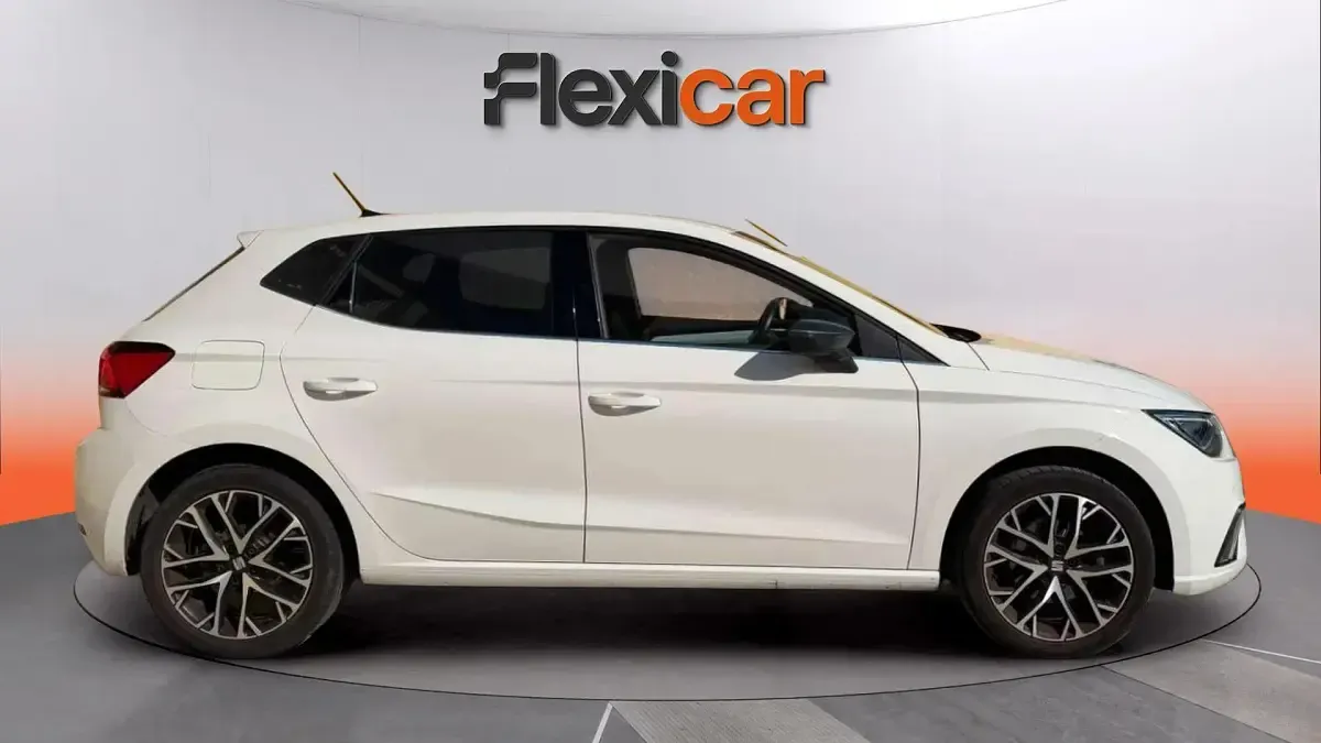 Usado Seat Ibiza 116 CV (85 kW) 2024 Blanco Utilitario