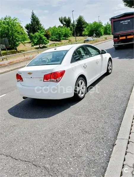 Usado Chevrolet Cruze LS 113 CV (83 kW) 2010 Blanco Berlina