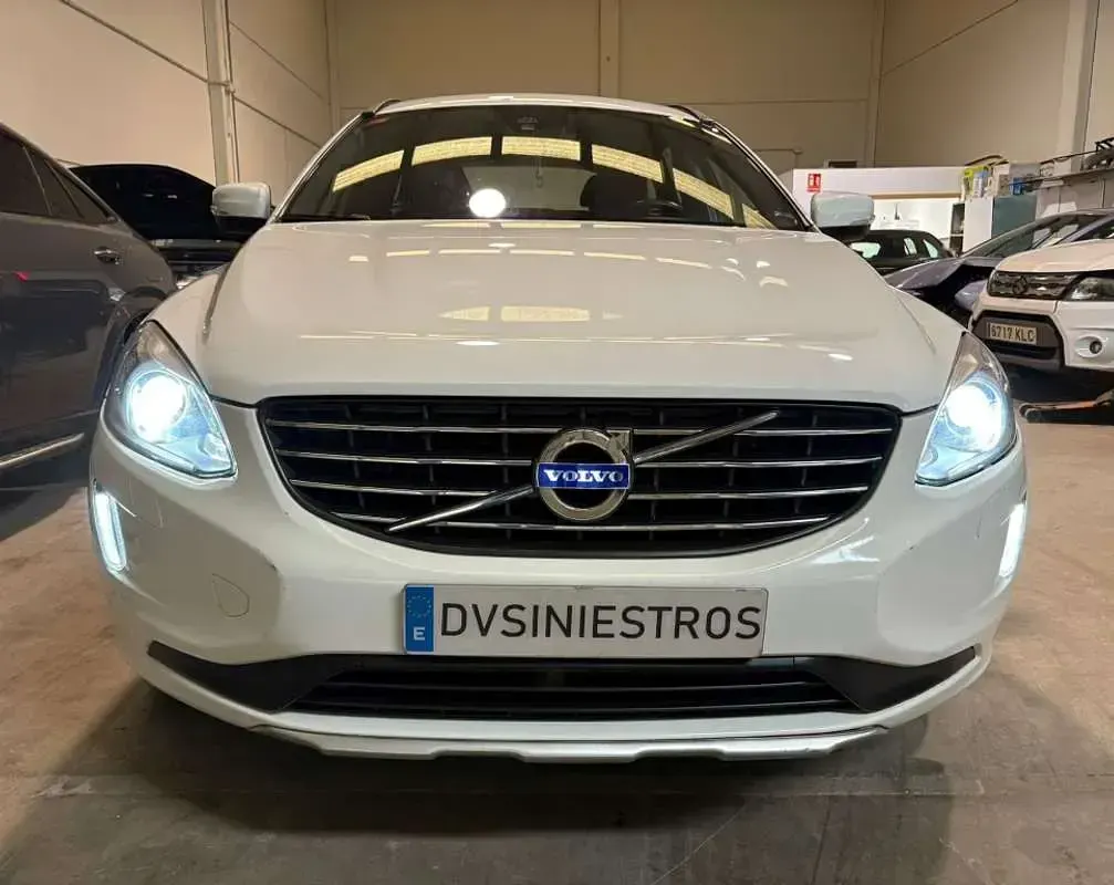 Usado Volvo XC60 181 CV (133 kW) 2015 SUV