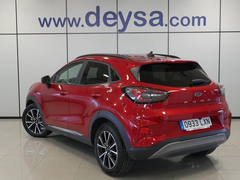 Usado Ford Puma Titanium 125 CV (91 kW) 2022 Rojo SUV