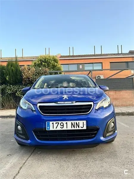Usado Peugeot 108 Active 72 CV (52 kW) 2020 Azul Berlina