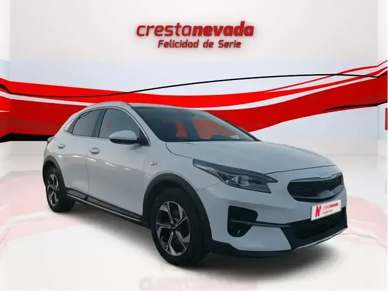 Usado Kia XCeed 120 HP (88 kW) 2022 Branco SUV