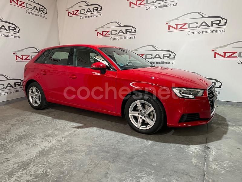 Usado Audi A3 116 CV (85 kW) 2019 Rojo Berlina