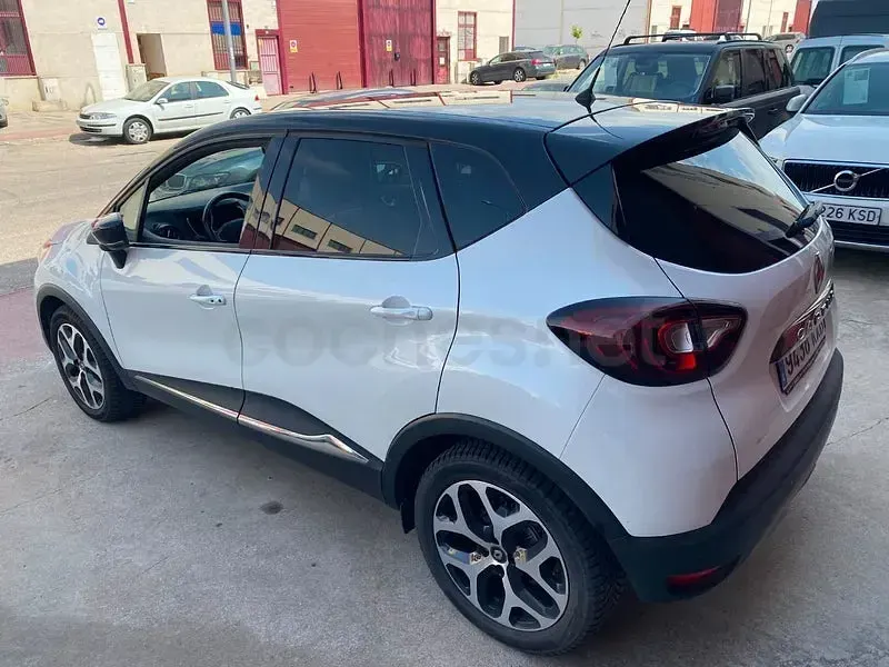 Usado Renault Captur LIMITED 90 CV (66 kW) 2019 Blanco SUV