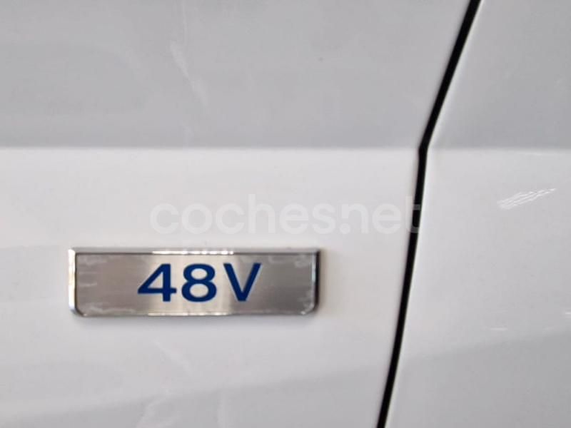 Usado Hyundai i20 100 CV (73 kW) 2022 Blanco Berlina
