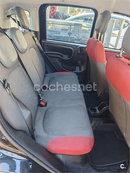 Usado Fiat Panda Lounge 69 HP (50 kW) 2013 Preto Citadino