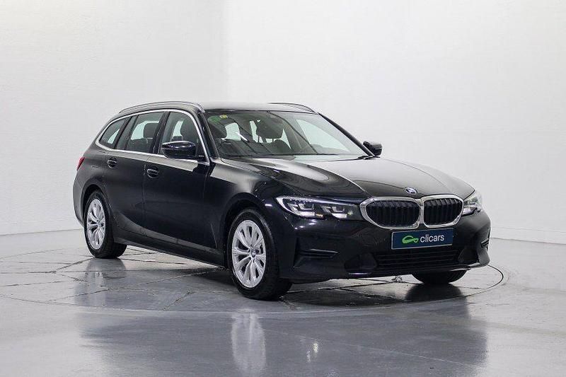 Usado BMW 318 150 CV (110 kW) 2020 Negro Familiar