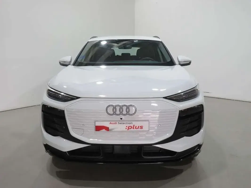 Usado Audi Q6 e-tron Advanced Plus 185 kW (252 CV) 2025 Blanco SUV