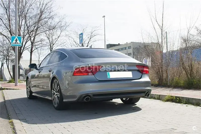 Usado Audi A7 Sportback S-Line 313 CV (230 kW) 2012 Gris / plata Utilitario