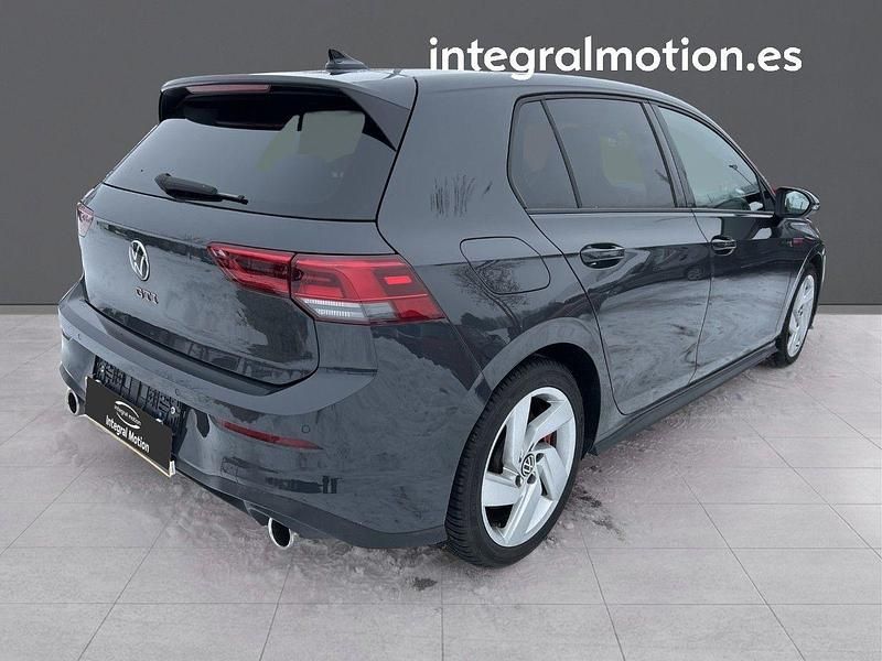 Usado VW Golf VIII GTI 244 CV (179 kW) 2022 Grisnegro Berlina