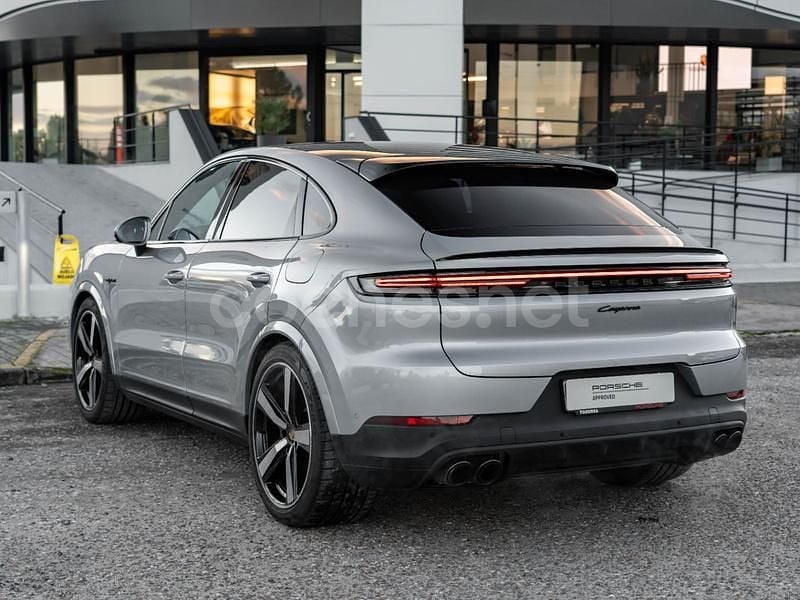 Usado Porsche Cayenne 470 CV (345 kW) 2024 Gris / plata SUV