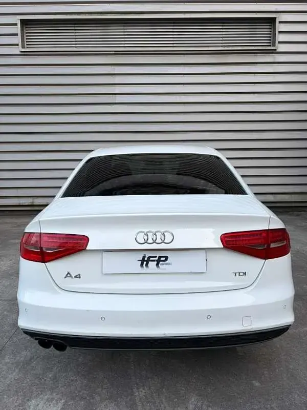 Usado Audi A4 S-Line 150 CV (110 kW) 2014 Blanco Berlina