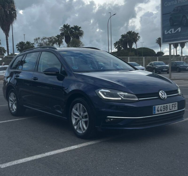 Blanco Usado 2016 VW Golf VII Advance Familiar | 17.900 € - Imagen 1/4
